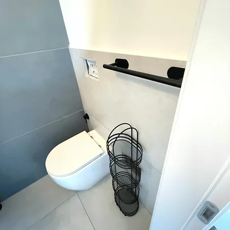 Joivy Compact Top-floor In Apartment Rapallo